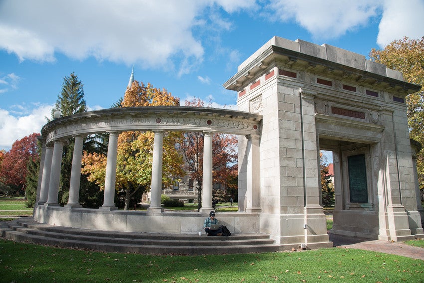 Side view of the Arch