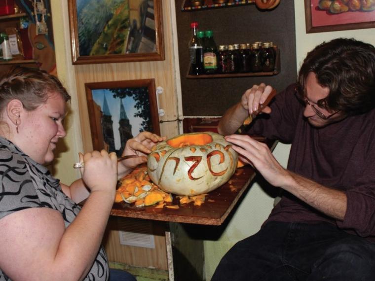 Halloween pumpkin-carving in Taganrog