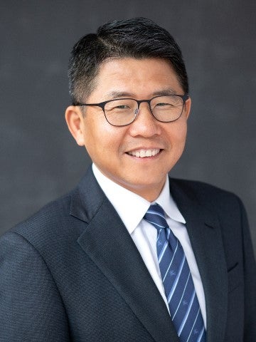 Photo of Jun Yang
