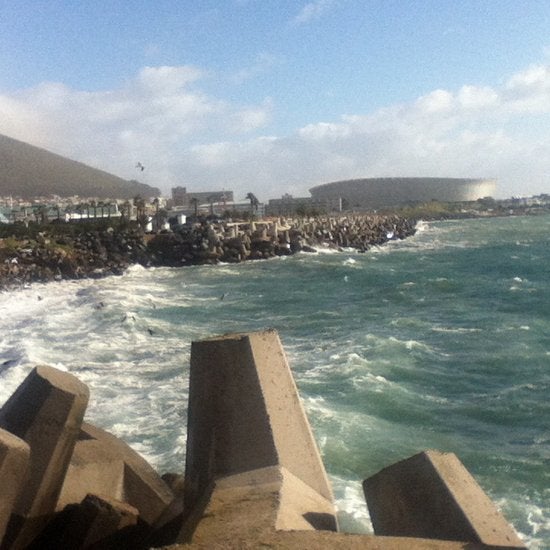 A windy, wavy water front 