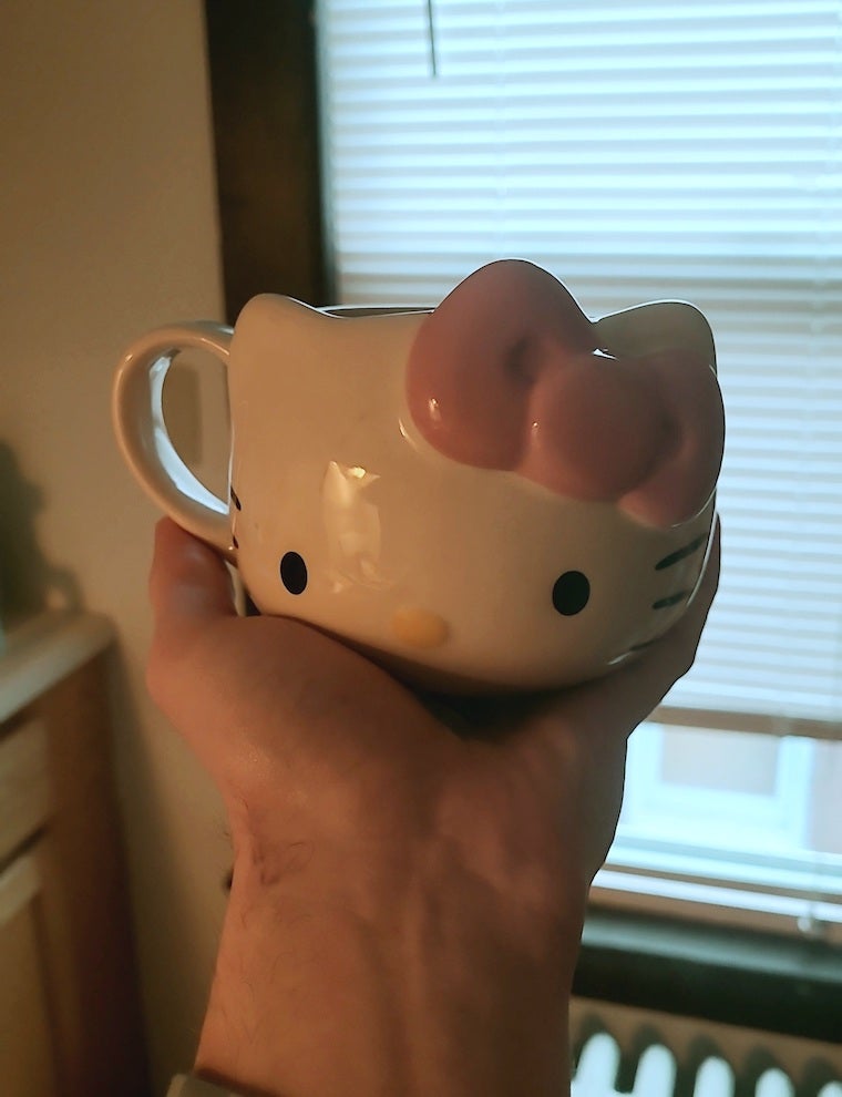 A Helly Kitty mug.