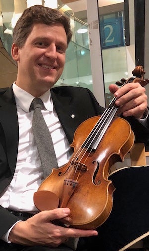 James Ehnes with Oberlin Strad photo