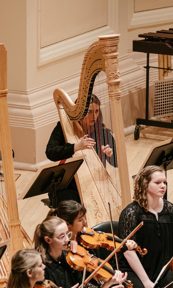 harpist Anya Garipoli at Carnegie Hall