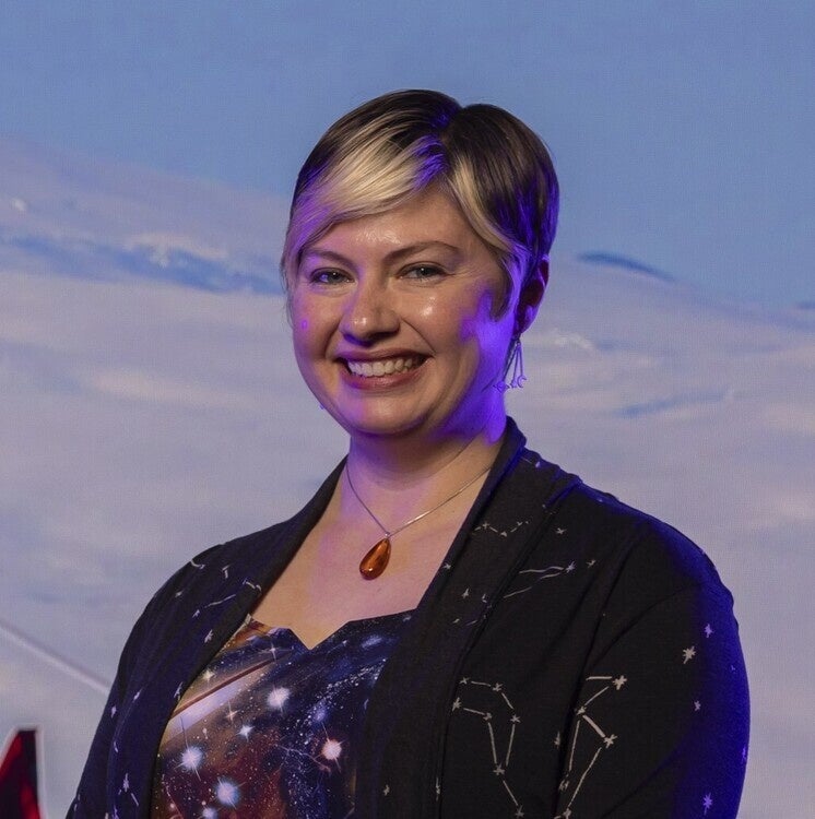 Headshot photograph of Dr. Natalie Hinkel '05