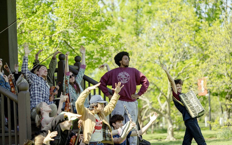 Soundpainting group performs on Tappan square 