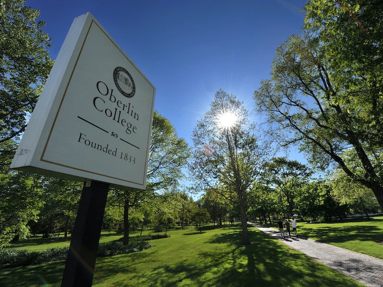 Oberlin College sign on Tappan Square.