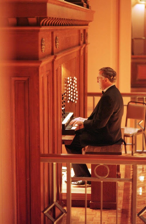 David Boe at keyboard in Finney Chapel