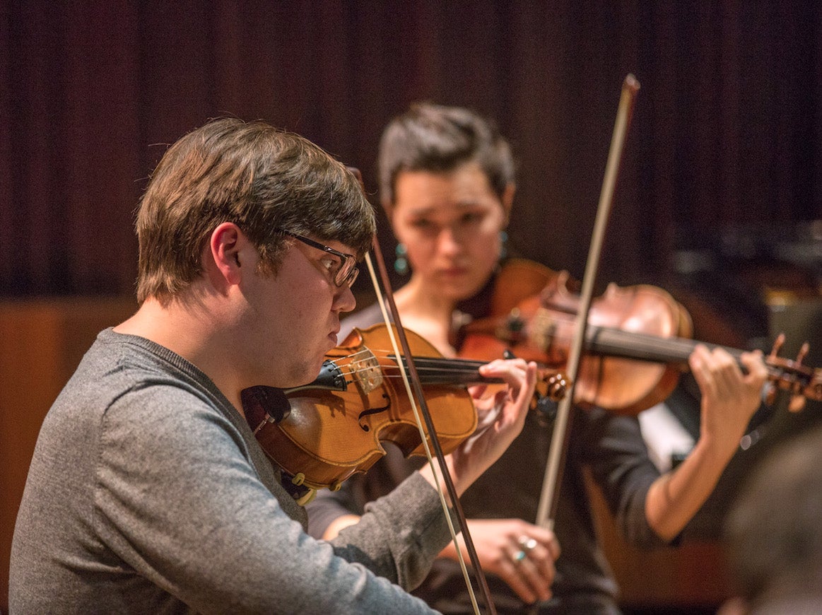 Oberlin Conservatory students take part in a master class