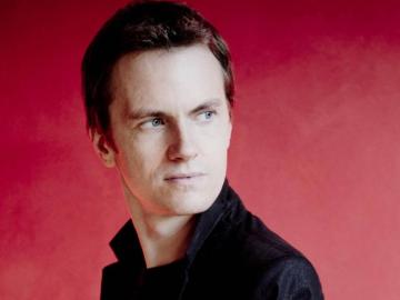 photo of pianist Alexandre Tharaud