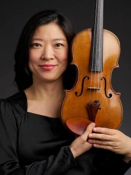 portrait of violinist