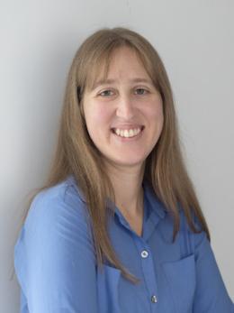 Photo of Elizabeth Houston ’06