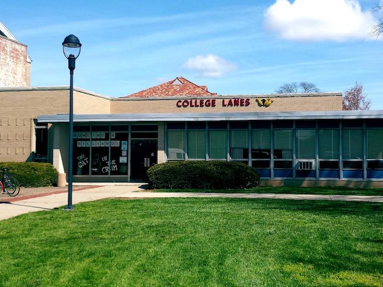 Photo of the College Lanes building.
