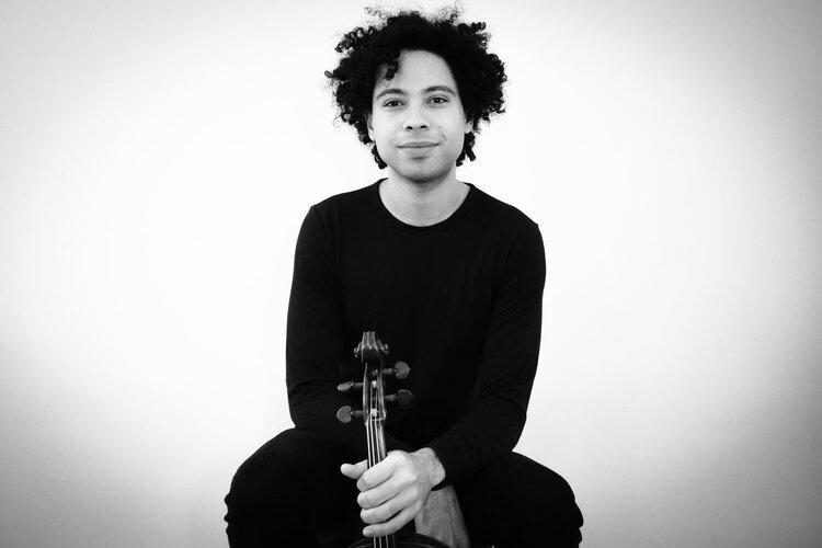 Jordan Bak, violist 