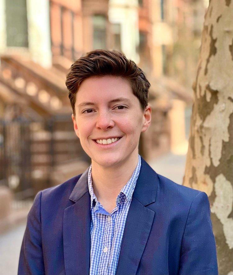 Cat Lambert Headshot