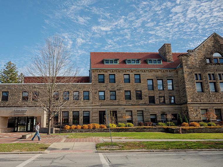 a photo of Oberlin College on a sunny day