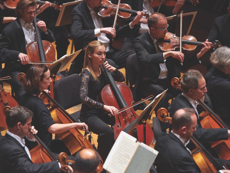 members of Cleveland Orchestra in finney chapel stage