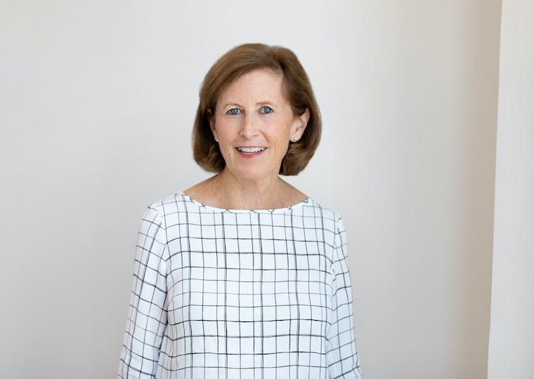 A photo portrait of a woman.