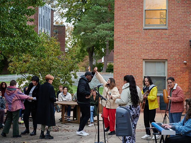 A concert on the courtyard of Harvey House.