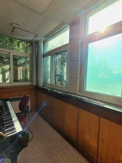 Hanyang University practice room with morning light peering in as my flute rests on the counter.